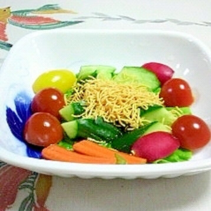 サラダ麺を入れたサラダ♪